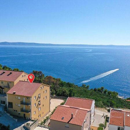Beautiful Apartment In Krvavica With Kitchen Esterno foto