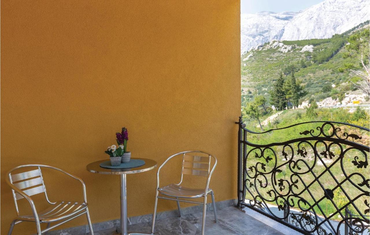 Beautiful Apartment In Krvavica With Kitchen Esterno foto