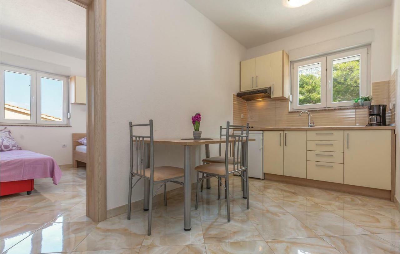 Beautiful Apartment In Krvavica With Kitchen Esterno foto